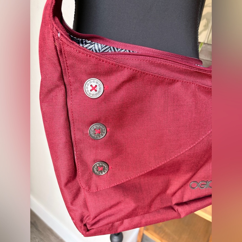 OGIO Brooklyn Red Tablet Purse Cross Body Messenger Bag Satchel Lined - Picture 2 of 7